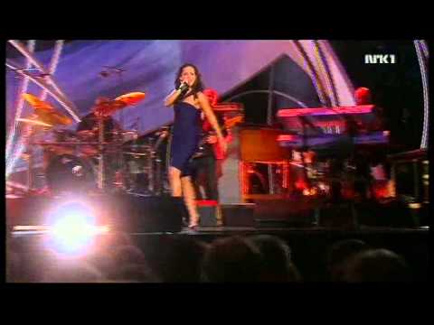No One Alicia Keys Nobel Peace Prize Concert 2007 11 Dec 2007 - YouTube