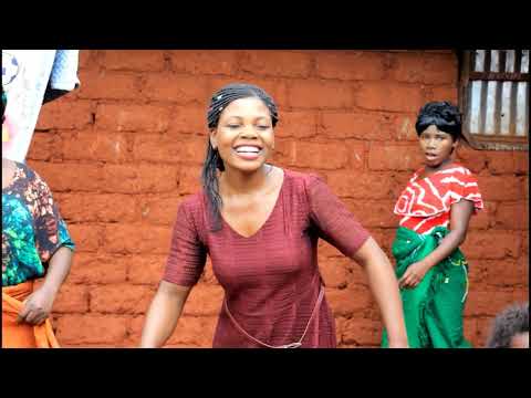 Video: Jinsi Ya Kutupa Sherehe Ya Kuzaliwa Kwa Paka Wako
