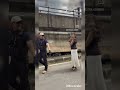 DALAM BANGET MENATAPNYA? ADA YANG TERPESONA NIH LIHAT GAGAHNYA Arya Saloka Saat Beraksi
