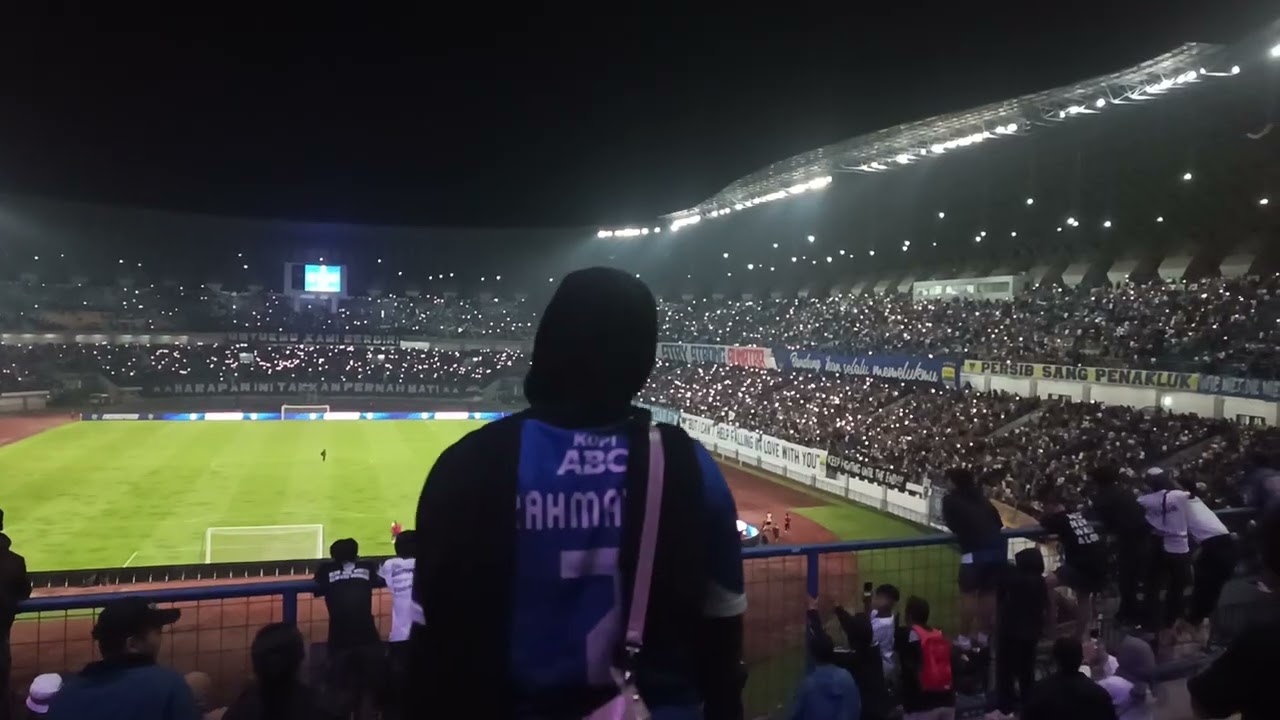 BANDUNG KAN SELALU MEMELUKMU . After match persib vs psm makasar .