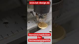 Präzisionsgravur von Vermessungsbolzen | Warum Kleinteile echte Experten brauchen | LUK‑DESIGN