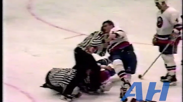 NHL Oct. 28, 1989 Mick Vukota,NYI v Kris King,NYR ...