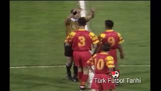 1995 Türkiye Makedonya FUTBOL TARİHİMİZİN EN SIRADIŞI GOLÜ'NÜ ATTIK