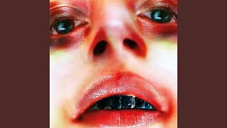 Video thumbnail of "Arca - Urchin"