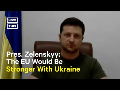 Ukrainian Pres. Zelenskyy Gets Standing Ovation From EU Officials