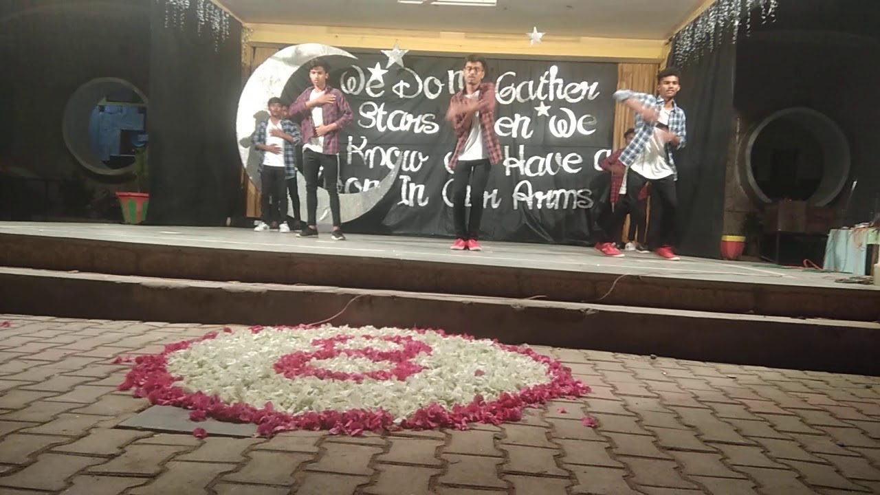 11th class boys dance on Farewell || jnv kanker || Nevatone crew - YouTube