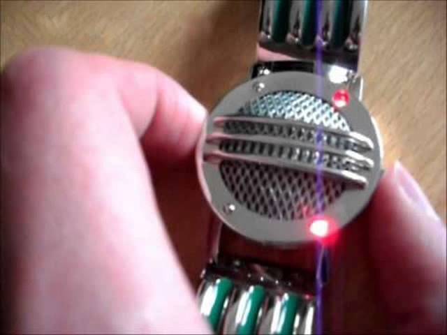 Mighty Morphin Power Rangers (Wrist Communicator) class=