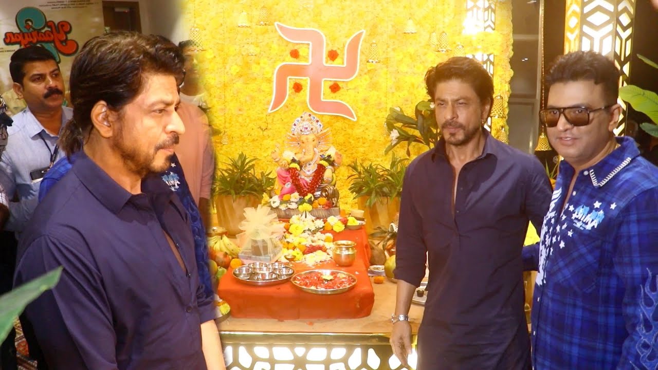 Shahrukh Khan Arrives AT Bhushan Kumar's T Series Office To Take Bappa's Blessings