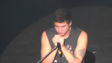 5 Seconds of Summer SLFL Nagoya Japan 19.2.2016 Broken Home Beside You