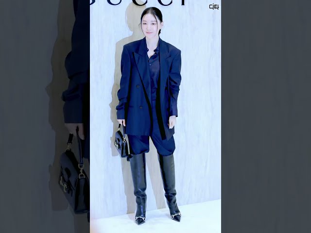 배우 이영애(Lee Young-ae), 시선 사로잡는 명품 미모 #이영애 #구찌 #leeyoungae