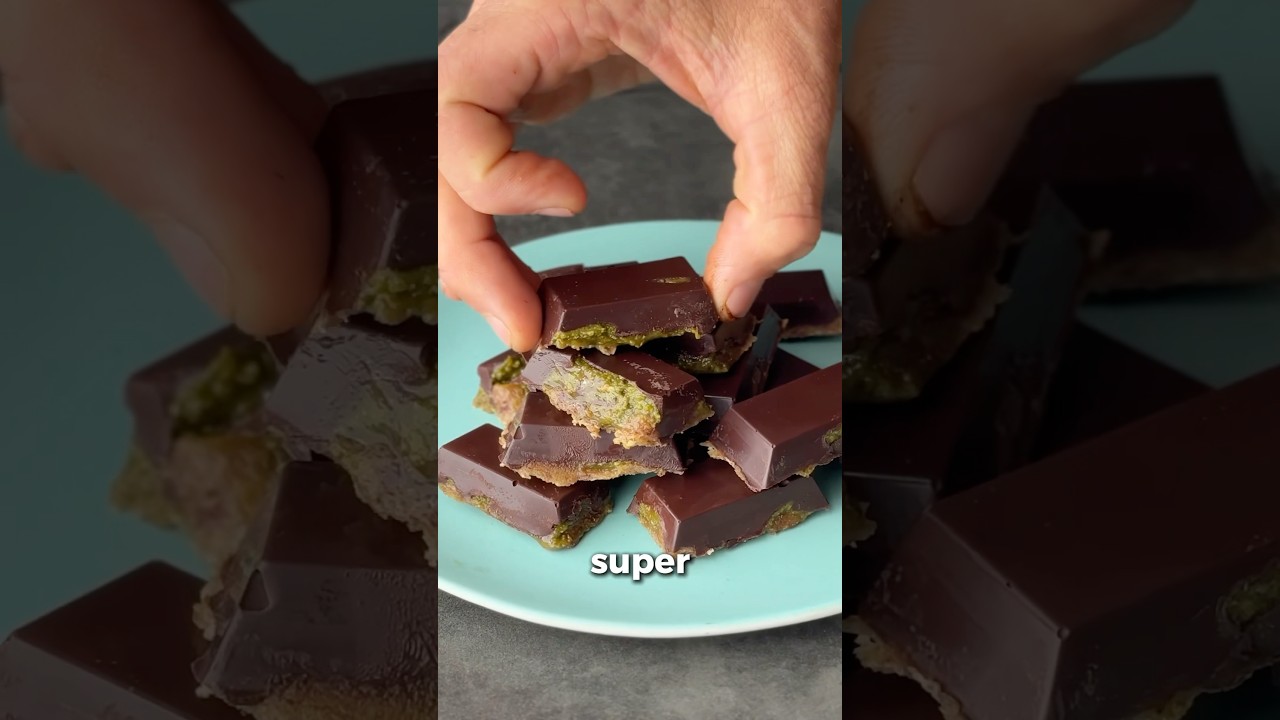 No Bake Pistachio Cream Bars! 😍 A delicious plant-based treat made with wholefood ingredients 🌱