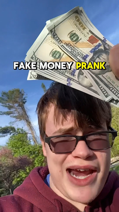 Fake money prank on my sister! #fakemoney