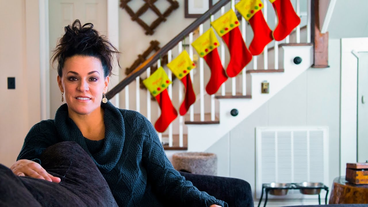 CHRISTMAS FAMILY TRADITIONS