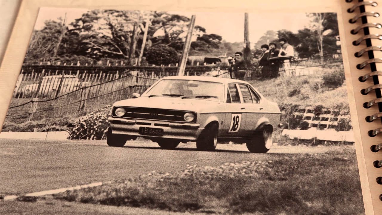 Bruce Manon Escort Racer