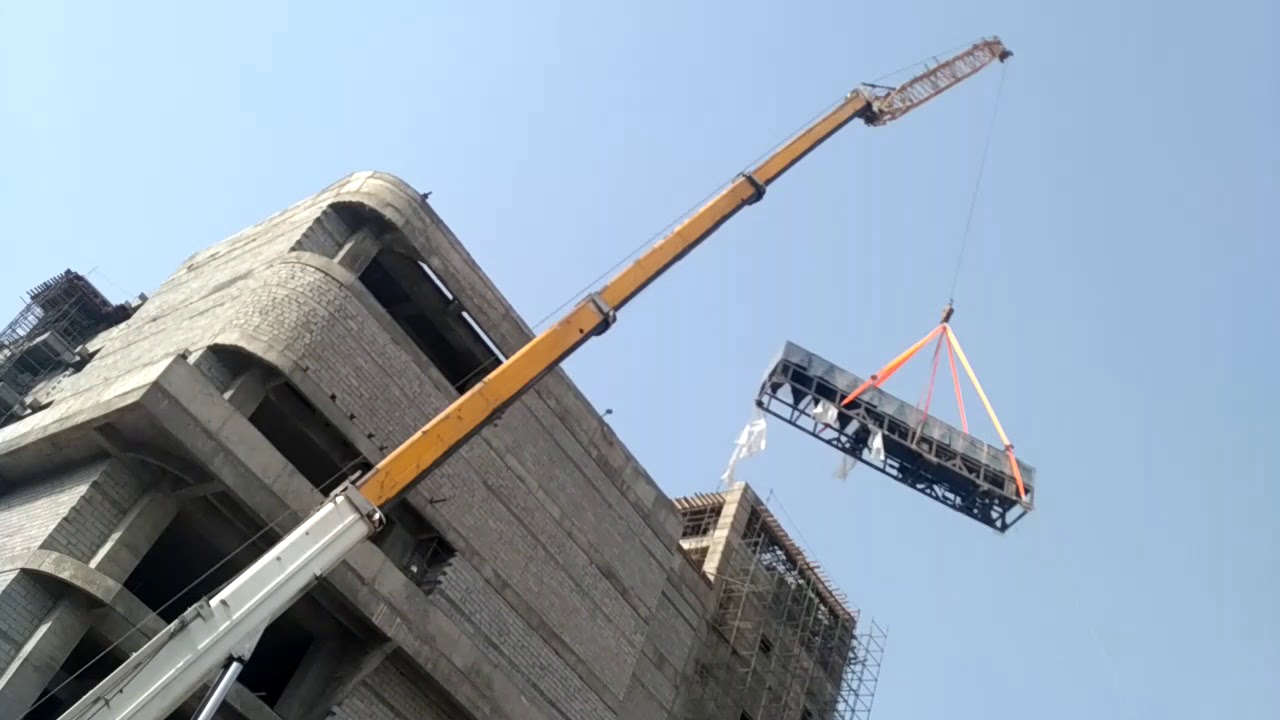 350 tonne crane lifting chiller 50 meter height YouTube