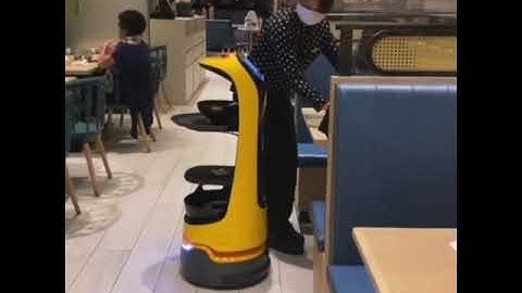 KettyBot, a reception and delivery robot with an ad display is successfully serving food!