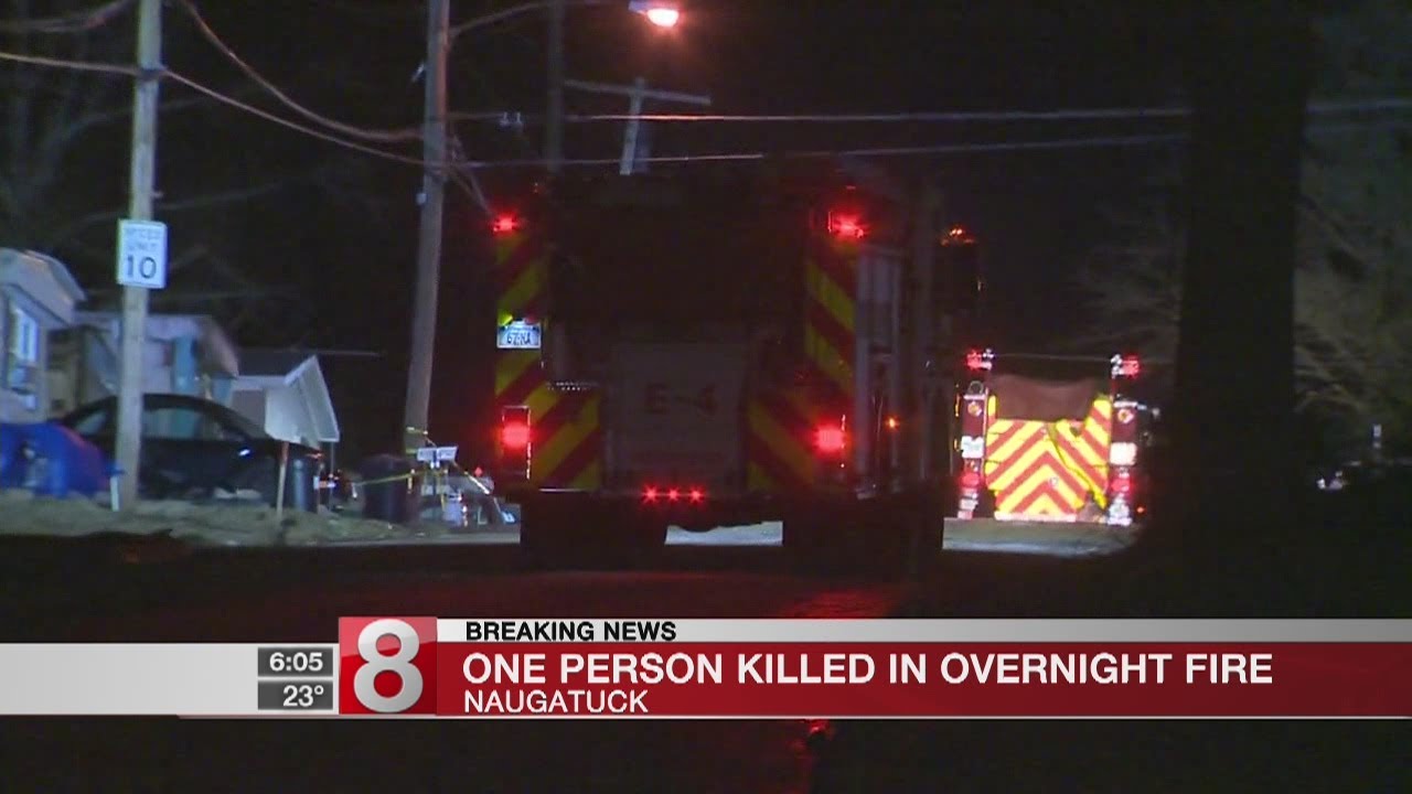 One man dead after mobile home catches fire in Naugatuck. - YouTube