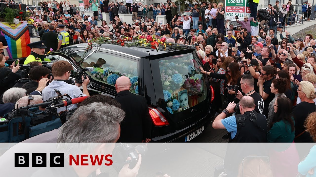 Sinéad O’Connor: Thousands gather for singer’s funeral – BBC News