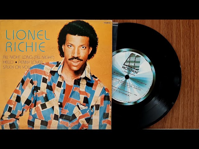 Lionel Richie - Stuck On You (Tradução) Música de 1983#sextounight