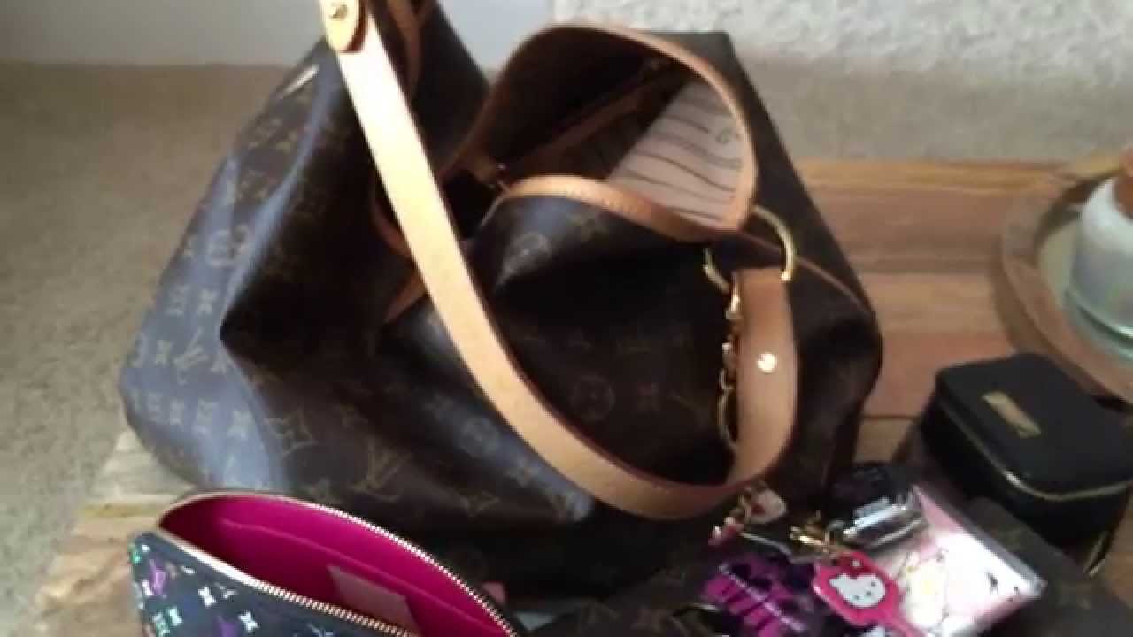 What&#39;s in my Louis Vuitton Delightful MM - YouTube