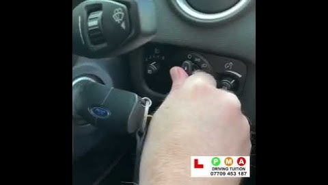 Rear Fog Light - Show Me, Tell Me Questions & Answers 2020 - Ford Fiesta mark VI (2015)