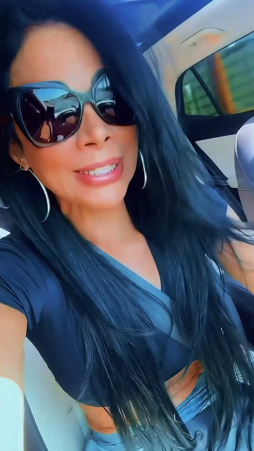 Nada de sofrer calado! Sextouuuu bebê, boraah tomar umas???#sofrendocalado #valeriabarros