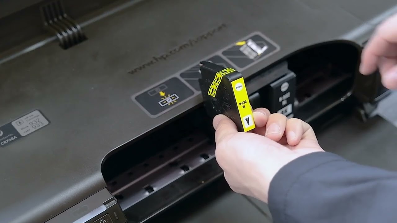 H932XL-The operation of install compatible ink cartridges of  HP 932 series