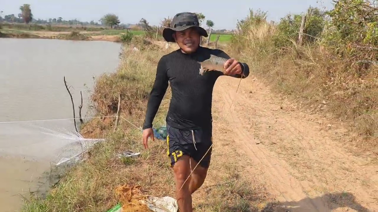 សកម្មភាពបង់ត្រីនៅស្រះតាណូកជម្រៅជាង6ម៉ែត្រ#fishing #amazing #viralvideo 