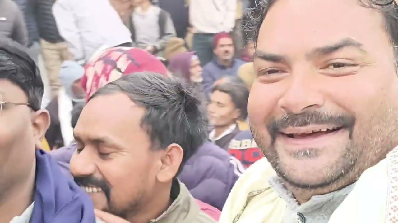 बड़हलगंज ?फुटबॉल⚽ ग्राउंड पे उपस्थिति अक्षरा सिंह भोजपुरी एक्टर #AksharaSingh#Barhalganj#football#