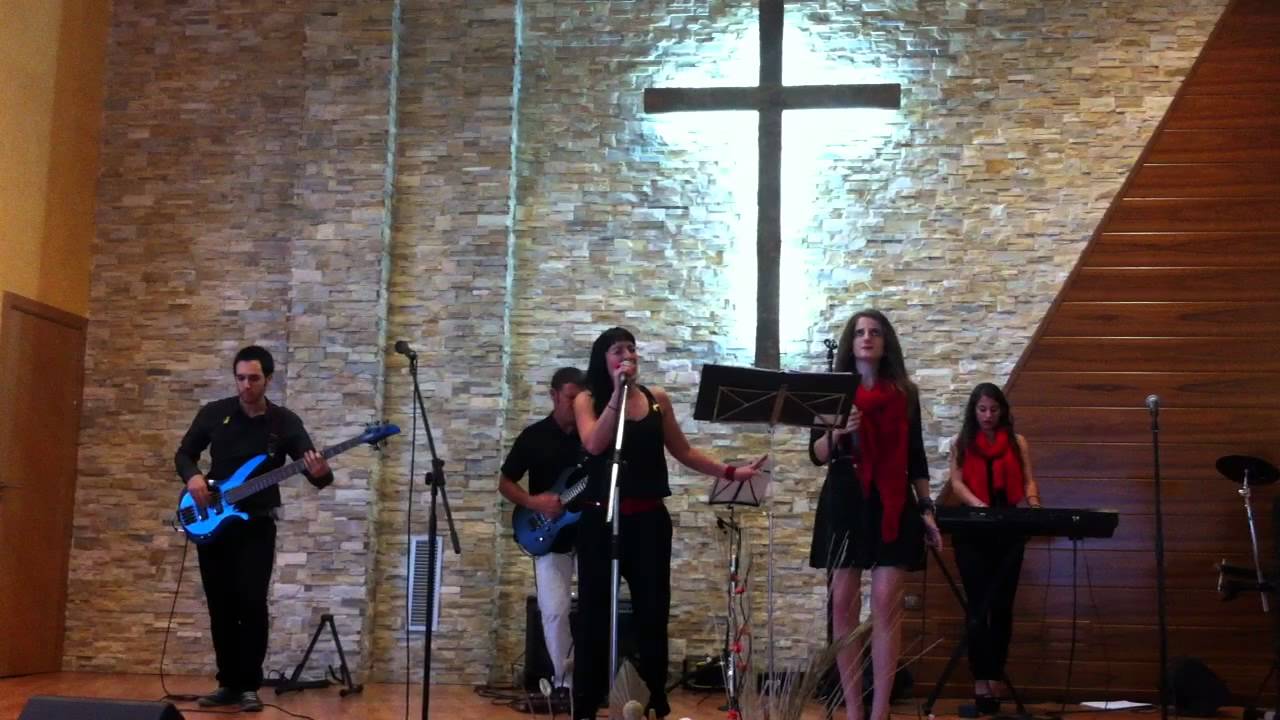 Never Alone (barlow girl) gala misiones lleida