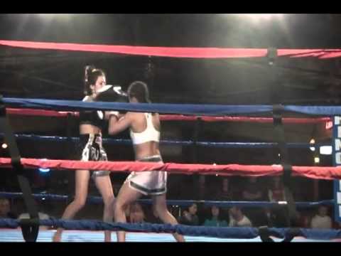 Paulina Granados's first Amateur Muay Thai fight
