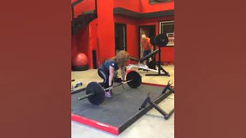 Dawn Dominguez 135x50 deadlift