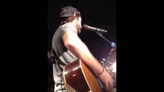 "Round Here" Thomas Rhett live!