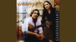 Video thumbnail of "Guardabarranco - Escucho Una Voz"