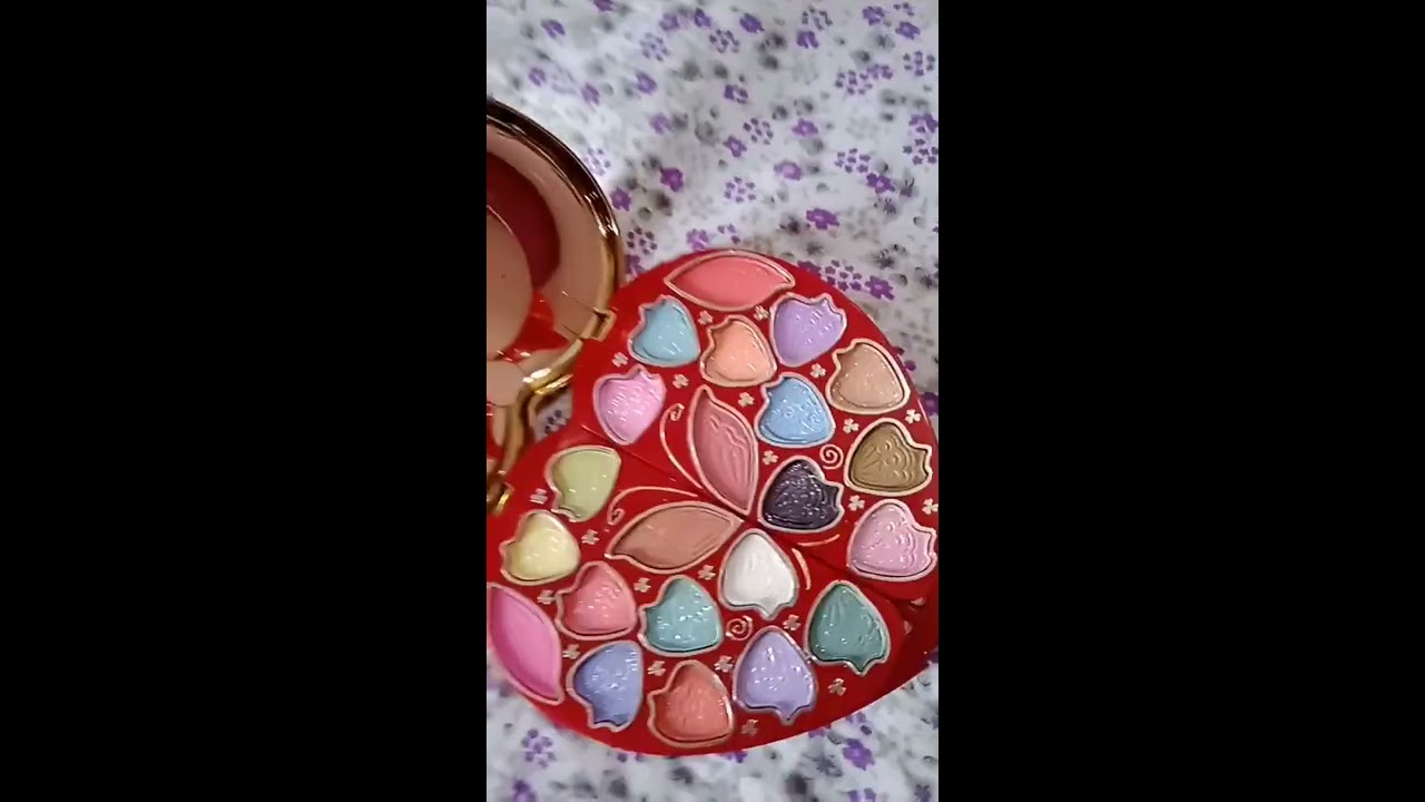 Red Makeup Box With 22 Eye Shadow 4 Lipstick New Daily Video
