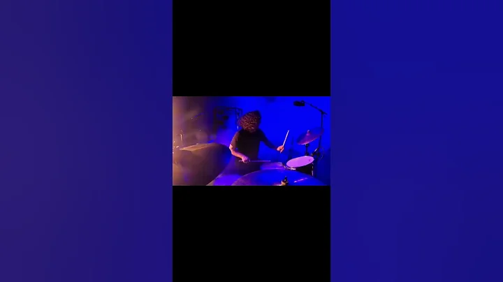 Nine Inch Nails - MARCH OF THE PIGS/PIGGY LIVE