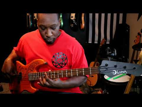 luna-tattoo-bass-demo-and-review-(longscale)