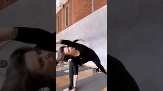 Тренировка. Любимая йога #йога #yoga #спорт #групповыетренировки #наклоны #намаскар #виньясы