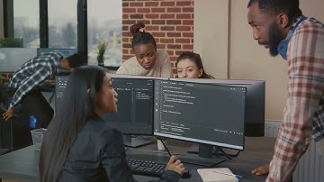 Programming Languages: Understanding Syntax Errors vs. Semantic Errors in Programming | OneTechly