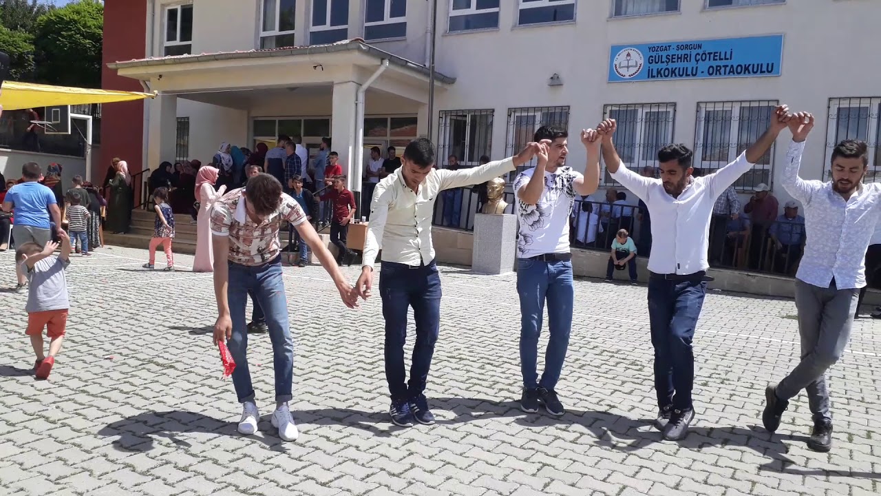 ÇÖTELLİ KÖYÜ gençleri