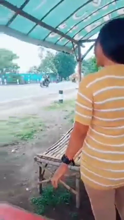 penjaga warung sexy gaess,, jadi betah lama lama😁😁🥰