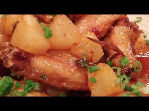 C/w Nana: Pineapple Hot Wings (ຈືນປີກໄກ່ໃສ່ໝາກນັດ == Jeun Peeg Gai Sai Mak Nat)