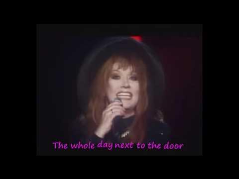 Любовь пугачева. Я люблю пугачева слушать. Я люблю пугачева слушать. Не обижай меня пугачева. Я люблю пугачева слушать.