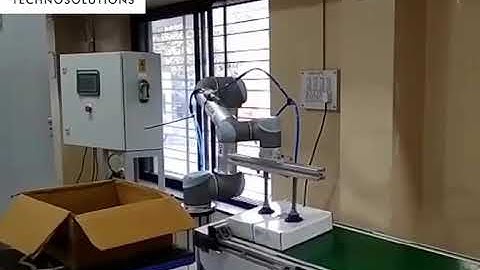 Case Packer application using Universal Robot