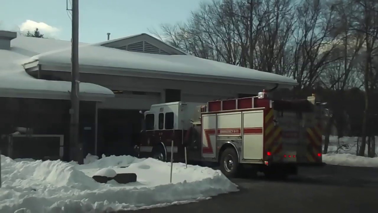 Engine 7 Arriving At Firetown Fire Station In Simsbury, CT YouTube
