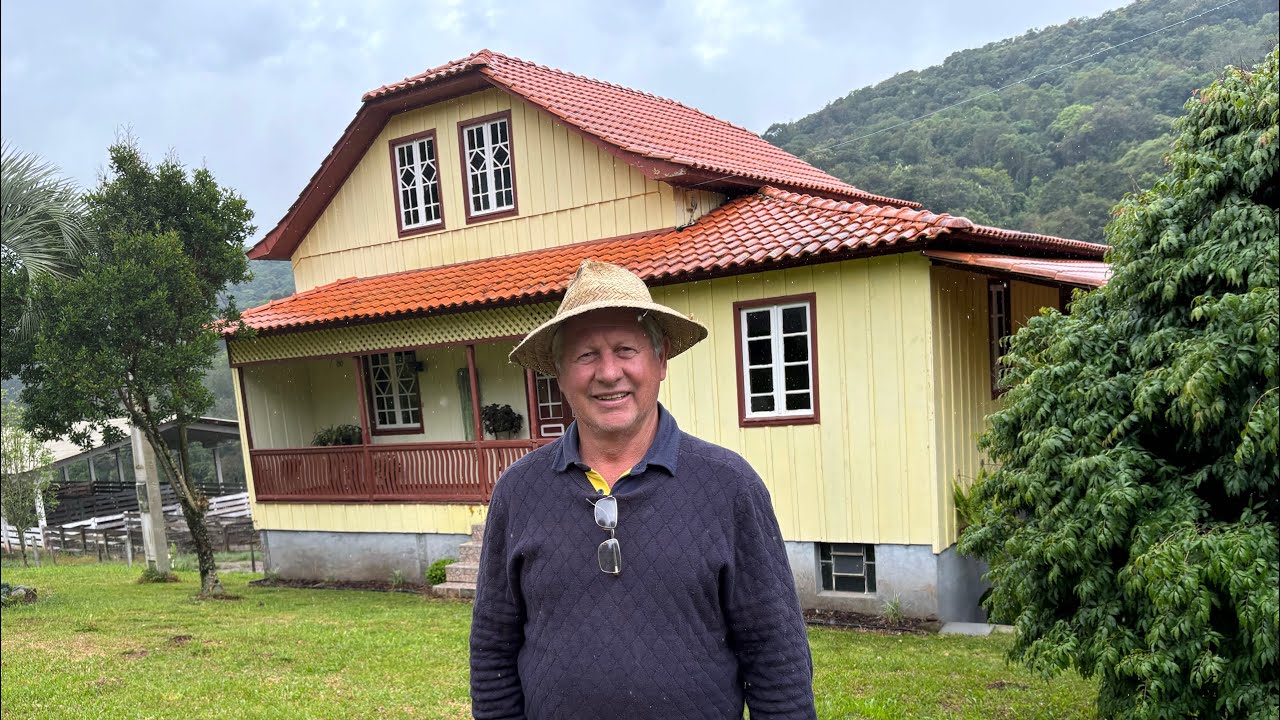 ESSE CASARÃO ERA DO PAI E DA MÃE - SEU IRINEU HERVAL VELHO SC