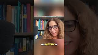 What Keeps Me Awake at Night in Quantum Gravity
Unraveling the complexities of second quantization in quantum gravity. Exploring the elusive graviton and alternative theories that challenge fundamental assumptions. #QuantumGravity #Physics #ScienceExplained #TheoreticalPhysics Full podcast with Prof. Ginestra Bianconi: https://youtu.be/ydzuuJU93Xo What Keeps Me Awake at Night in Quantum Gravity