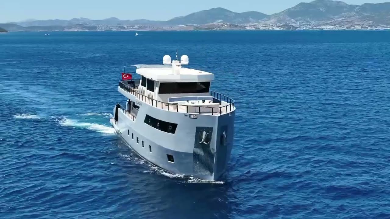 Calm Down Motor Yacht