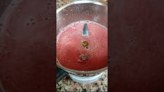 Making ice lollies with fruits