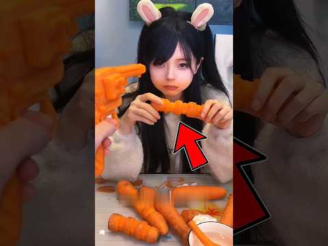 فتاة تصنع تماثيل جزر بأسنانها فاحذر الاقتراب